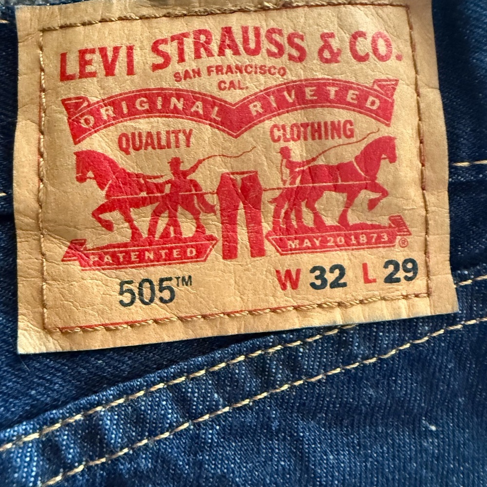 Levi’s Men's 505 Blue Jeans - Picture 3 of 3